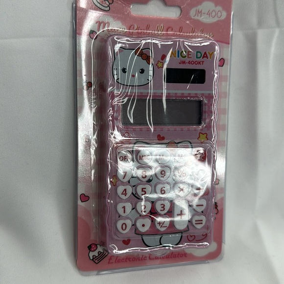 Sanrio Hello Kitty & Friends 8-Digit Maze Ball Calculator - Picture 3 of 11
